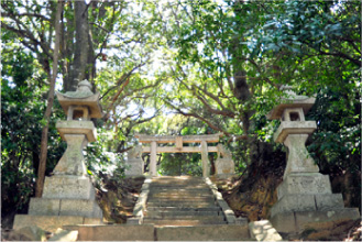 散策にぴったりな川棚温泉の鎮守松尾神社